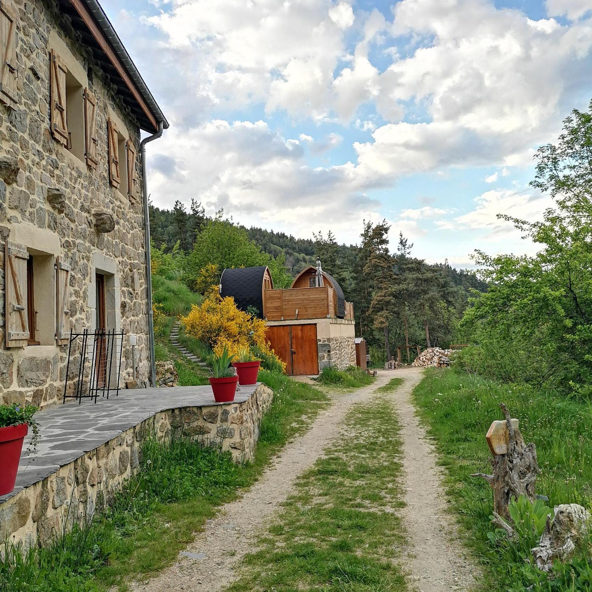 Le Cocon Du Vivarais Rochepaule Экстерьер фото
